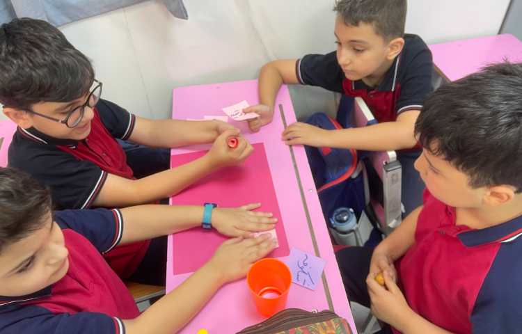 ساخت روزنامه دیواری ترکیب فارسی وریاضی