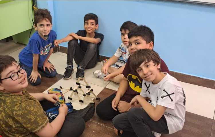 ساخت ساختمان در زنگ بازی ساختنی 4