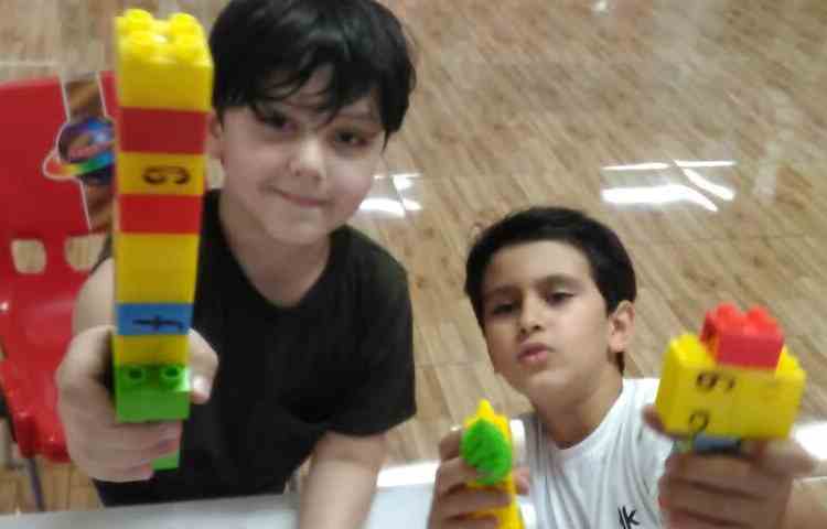 ساخت سازه با استفاده از لگو 2