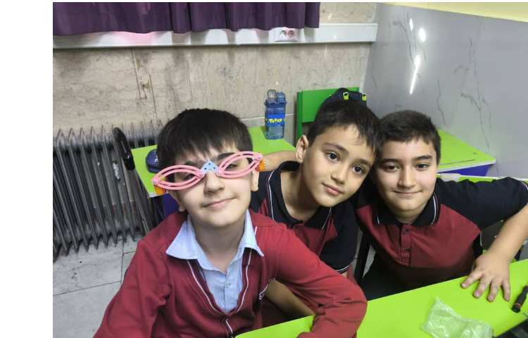 ساخت سازه ی عینک 1