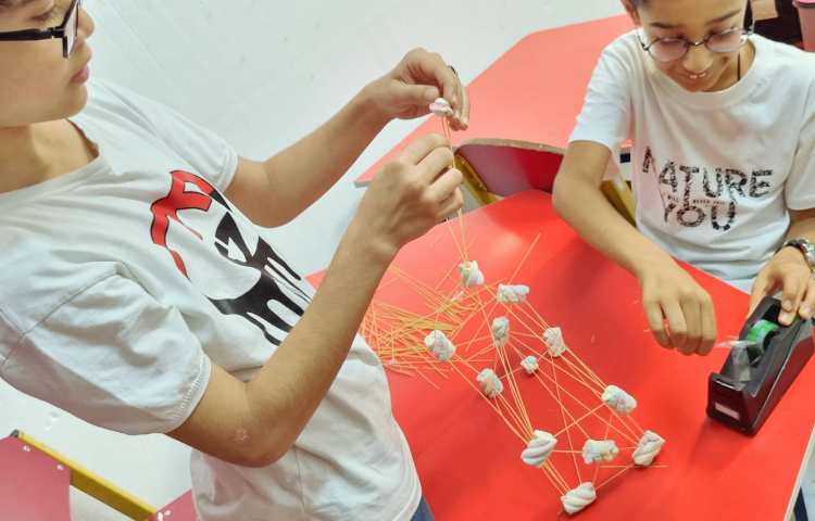 ساخت سازه‌ی ماکارونی 4