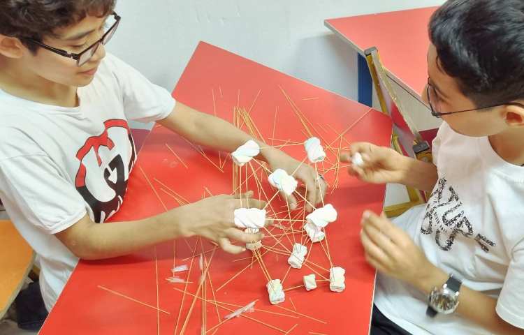 ساخت سازه‌ی ماکارونی 5