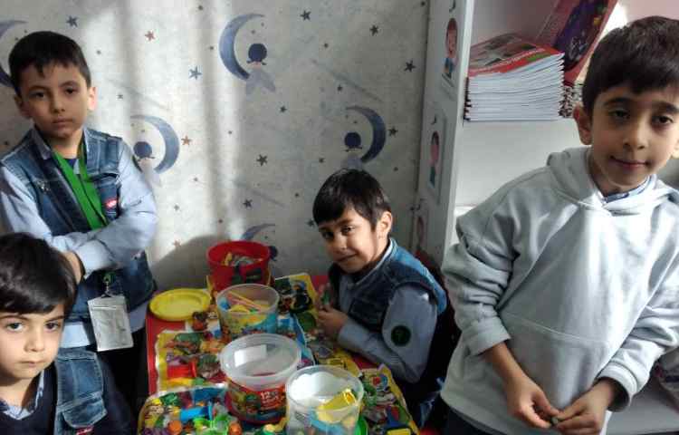 ساخت شخصیت‌های کتاب داستان با استفاده از خمیر 6