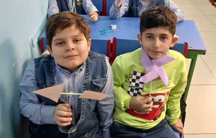 ساخت فرفره و بادنما 5