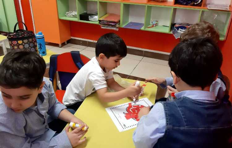 ساخت لغات تدریس شده ( تقویت مهارت درس ورزی در کلاس )