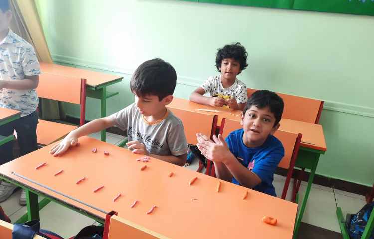 ساخت لوحه نویسی و دست ورزی 3