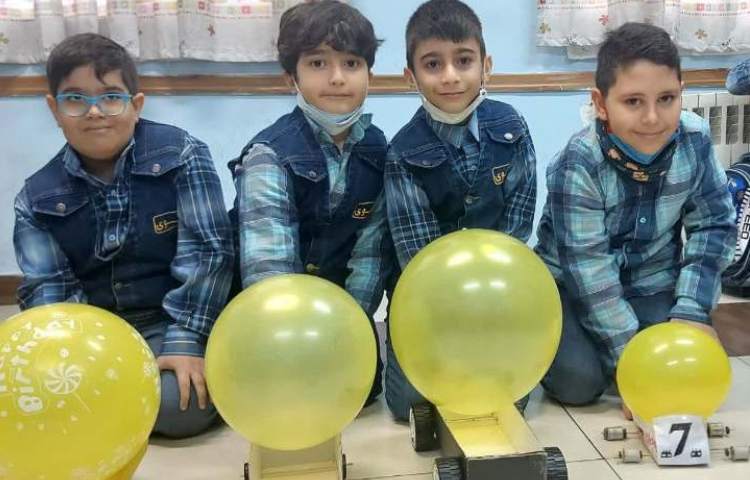 ساخت ماشین بادکنکی درس علوم پایه دوم دبستان 1