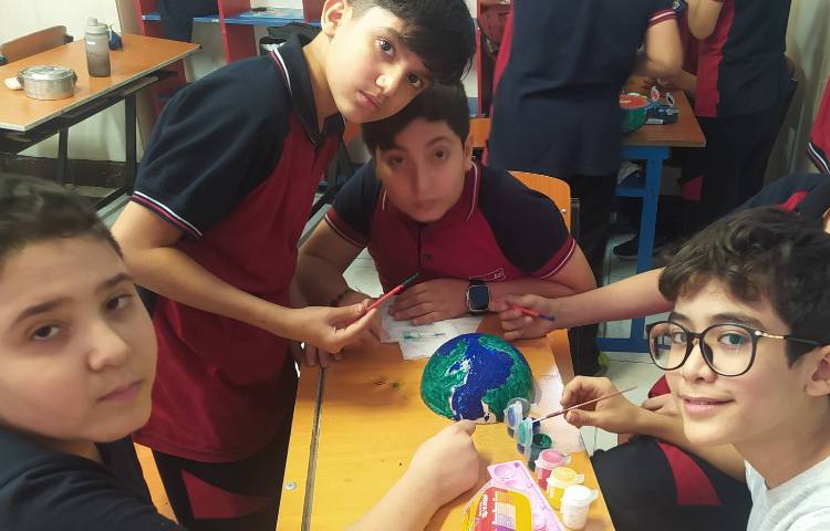 ساخت ماکت شبیه سازی کره زمین و لایه های درونی آن 3