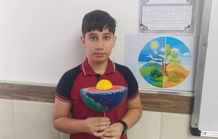 ساخت ماکت شبیه سازی کره زمین و لایه های درونی آن 6