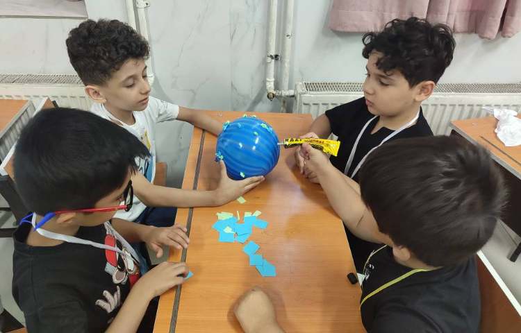 ساخت ماکت کره‌ی زمین 1