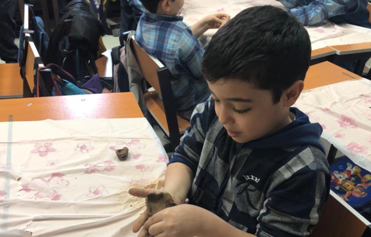 ساخت مجسمه با گل