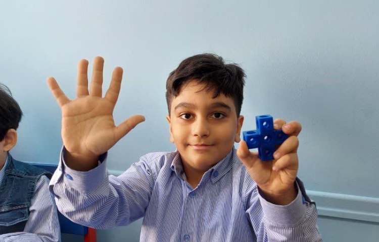 ساخت مجموعه اعداد 8