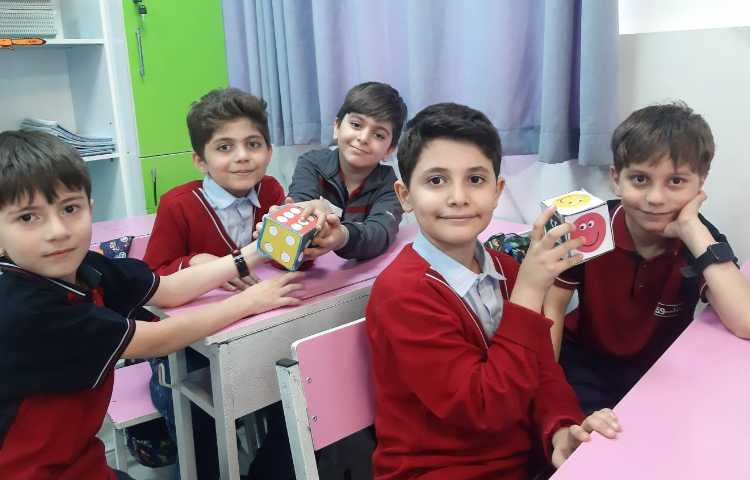 ساخت مکعب با کاغذ 3