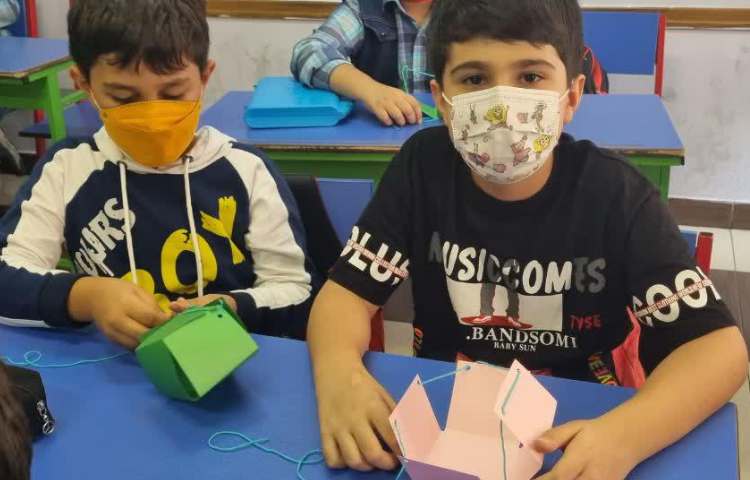 ساخت مکعب دانش آموزان پایه سوم 4