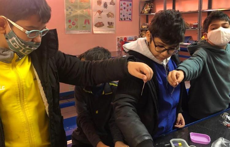 ساخت و آشنایی با آهن ربا از طریق سیم پیچ الکتریکی 4