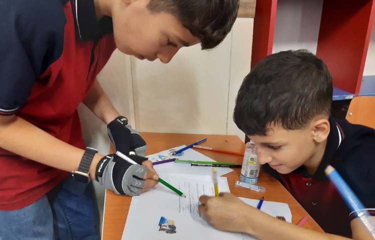 ساخت و ارائه‌ی پوستر مربوط به محیط زیست-زنگ Science 5