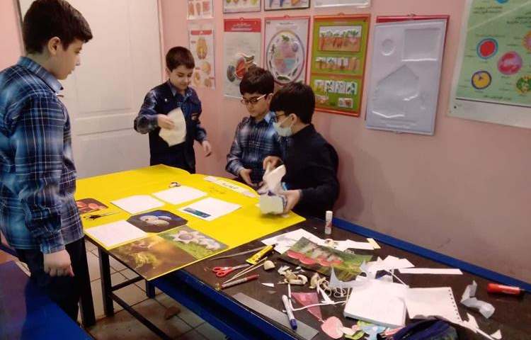 ساخت و طراحی پوستر هفته ملی علوم پایه ششم دبستان 5