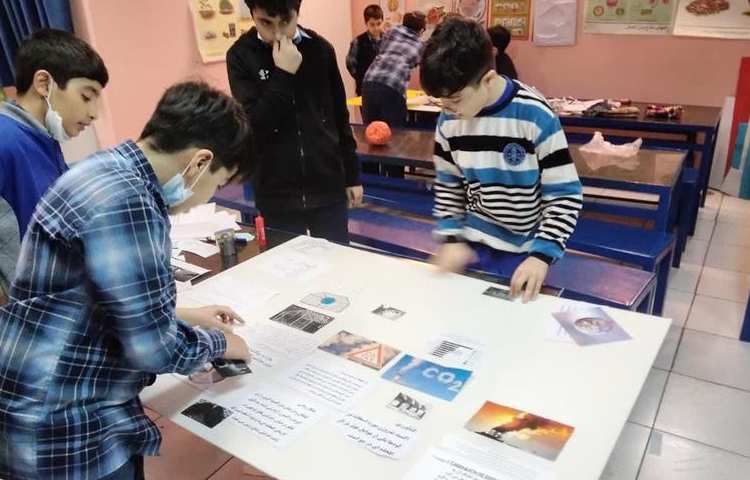 ساخت و طراحی پوستر هفته ملی علوم پایه ششم دبستان 7