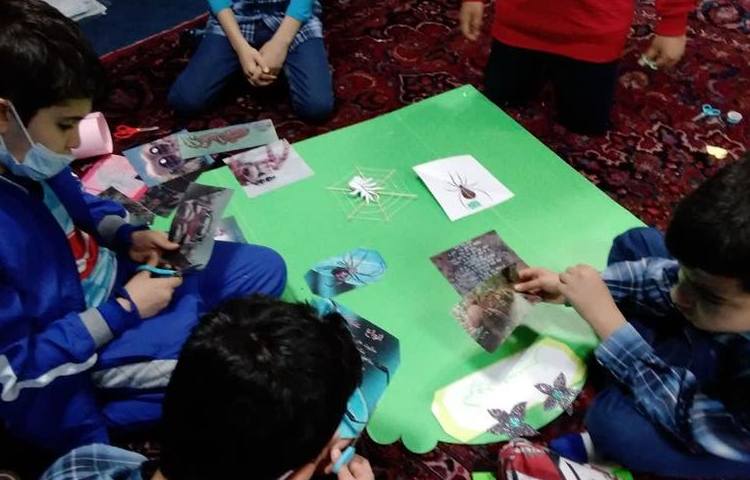 ساخت و طراحی پوستر هفته ملی علوم پایه ششم دبستان 8