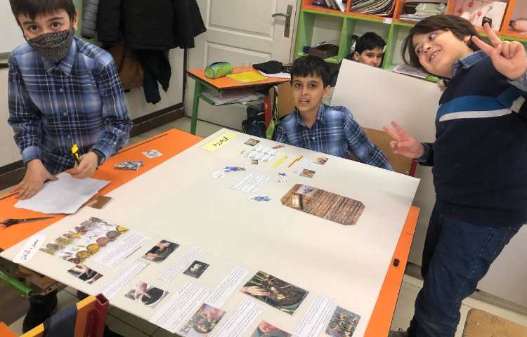 ساخت و طراحی پوستر هفته ملی علوم پایه چهارم دبستان 1