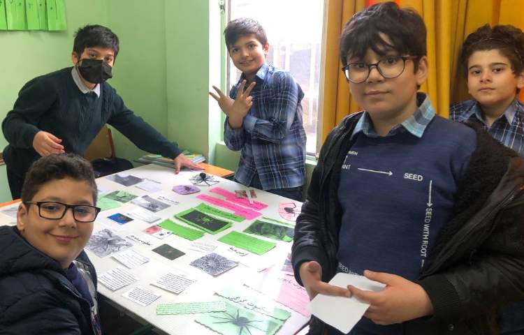 ساخت و طراحی پوستر هفته ملی علوم پایه چهارم دبستان 3