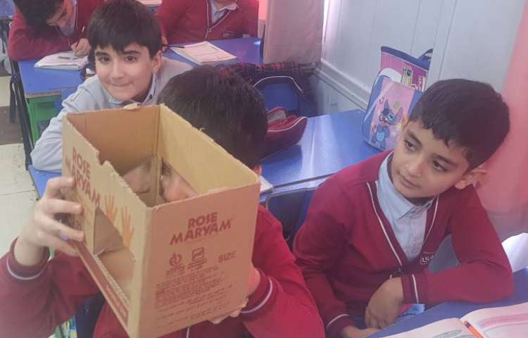 ساخت پریسکوپ و تماشای محیط اطراف با پریسکوپ 2