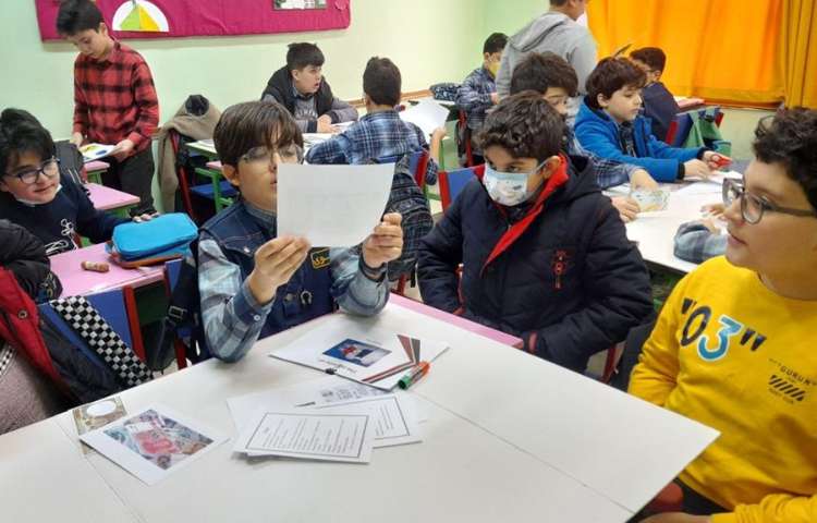 ساخت پوستر هفته ملی علوم دانش آموزان پایه چهارم دبستان 5