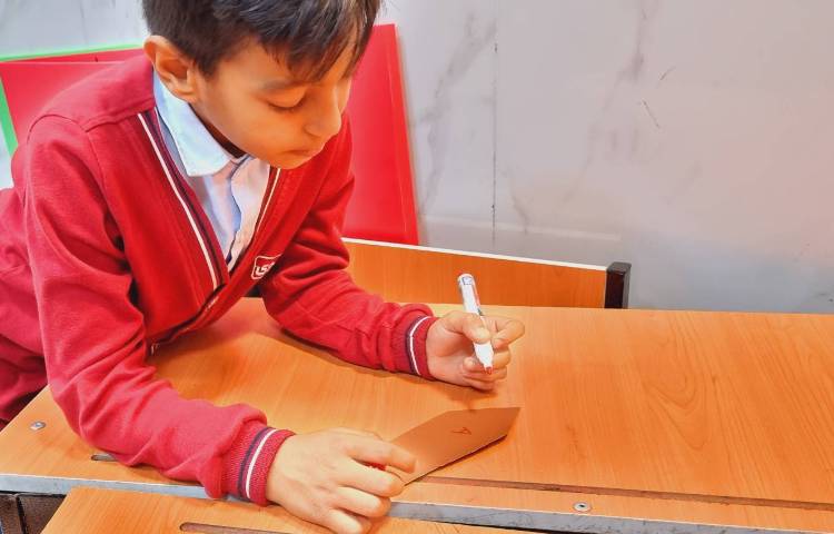 ساخت پوسترِ Continents-هفته‌ی ملی علوم 11