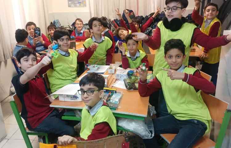 ساخت پیپر آرت در هفته ملی علوم 3