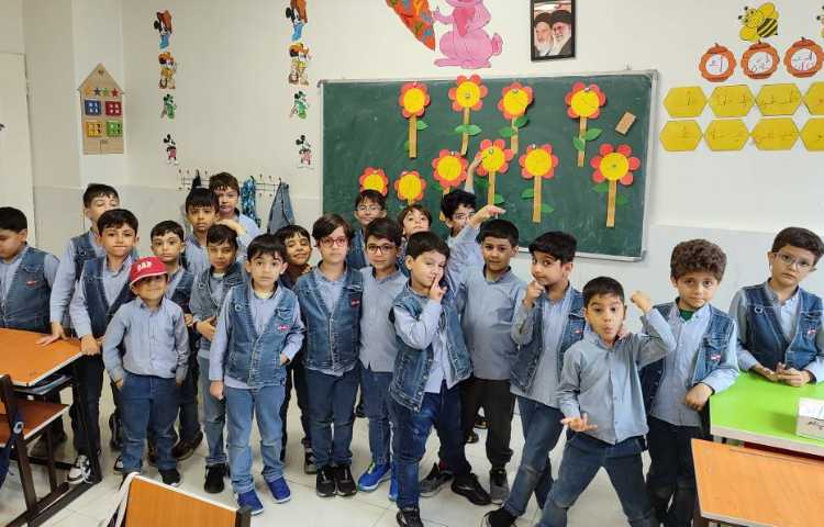 ساخت کاردستس ساعت برای مبحث ریاضی 3