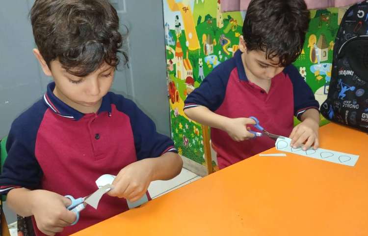 ساخت کاردستی ابر و تدریس صدای «اَ» 1
