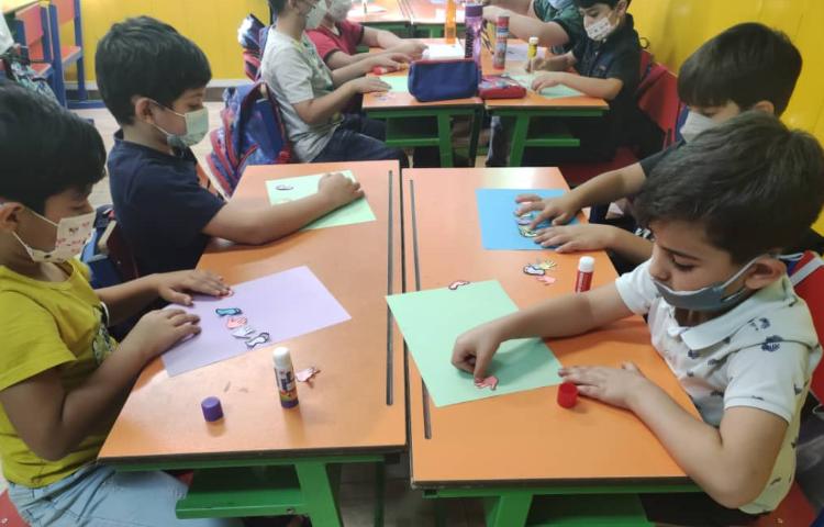 :ساخت کاردستی الگو و کاردستی ساعت، کلاس فضانوردان 1