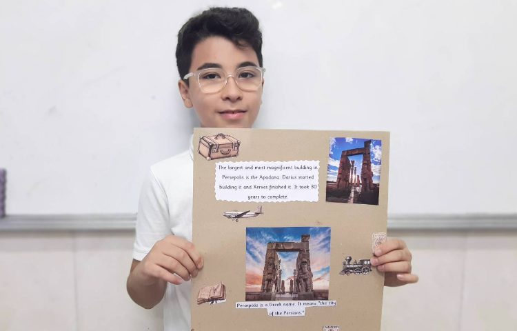 ساخت کاردستی به صورت گروهی با موضوع Iran's Landmarks 5
