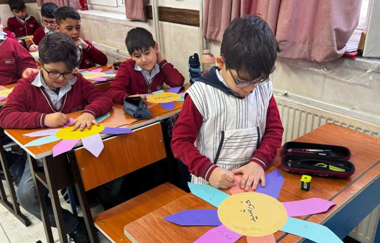 ساخت کاردستی خورشید کلمات ( و _ُ استثنا) 4