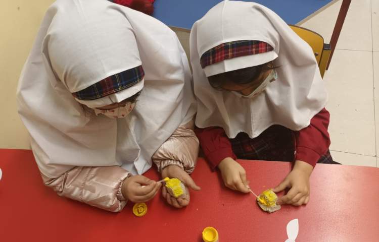 ساخت کاردستی زنبور 1