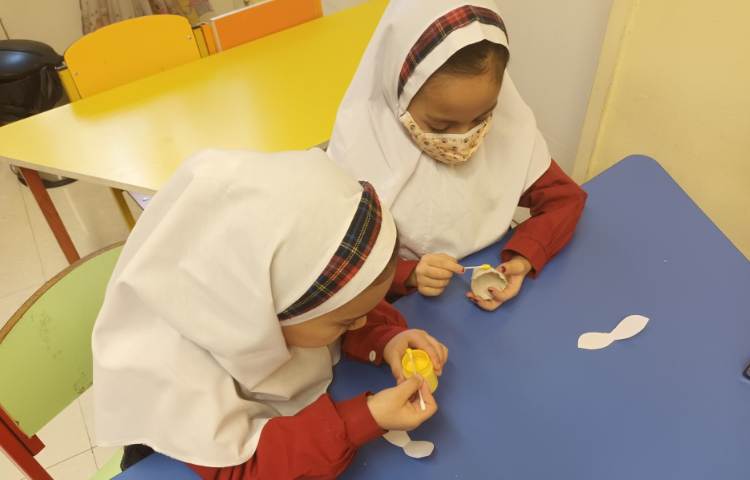 ساخت کاردستی زنبور 2