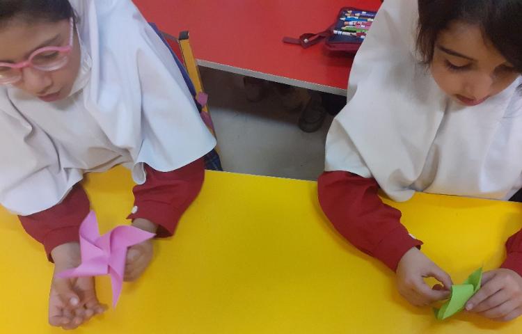 ساخت کاردستی فرفره کاغذی 2