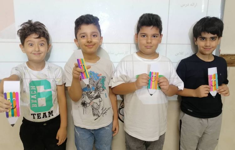 ساخت کاردستی مداد با چوب 3