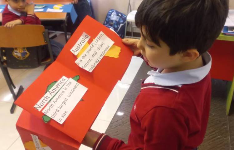 ساخت کتابچه‌ی قاره‌ها-هفته‌ی ملی علوم 1