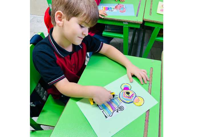 ساخت کلاژ و دست ورزی موش 2