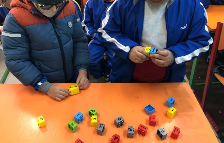 ساخت کلمات انگلیسی با حروف صدادار پایه اول 2