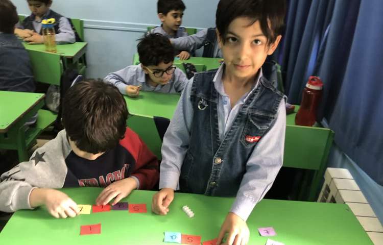 ساخت کلمات با حروف تدریس شده 2