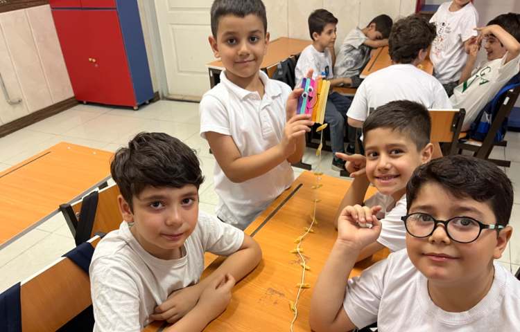 سازه های چوبی ( بادبادک) 2