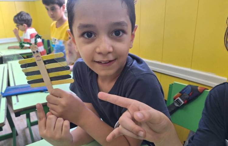 سازه های چوبی / مبحث زنبور عسل/ ساخت کاردستی زنبور عسل 4