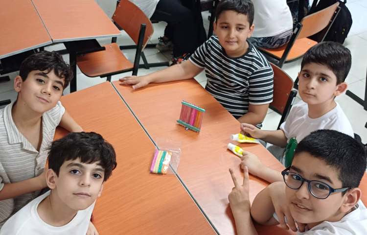 سازه های چوبی پایه ی گوشی موبایل 3