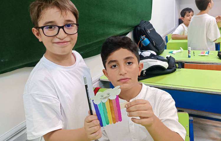 سازه چوبی رنگین کمان 1