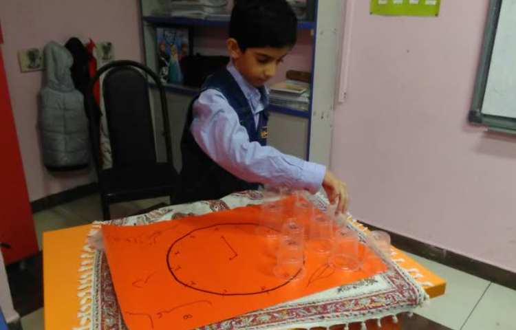 ساعت در بعداز ظهر 2