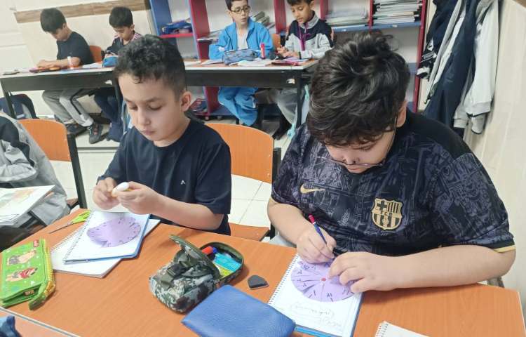 ساعت در بعد از ظهر 3