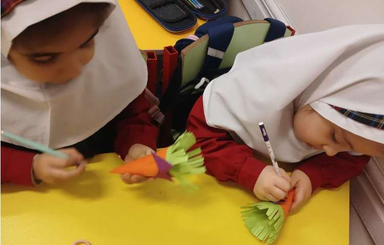 ساعت فعالیت مناسبتی 5