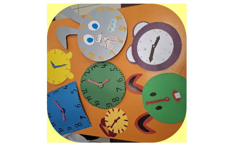 ساعت هنرمندان کوچک 1